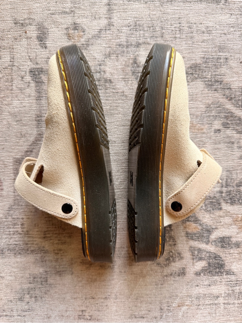 Doc Martens Carlson Clogs Slingback– Women’s Cream | Suede Leather - Picture 4 of 9